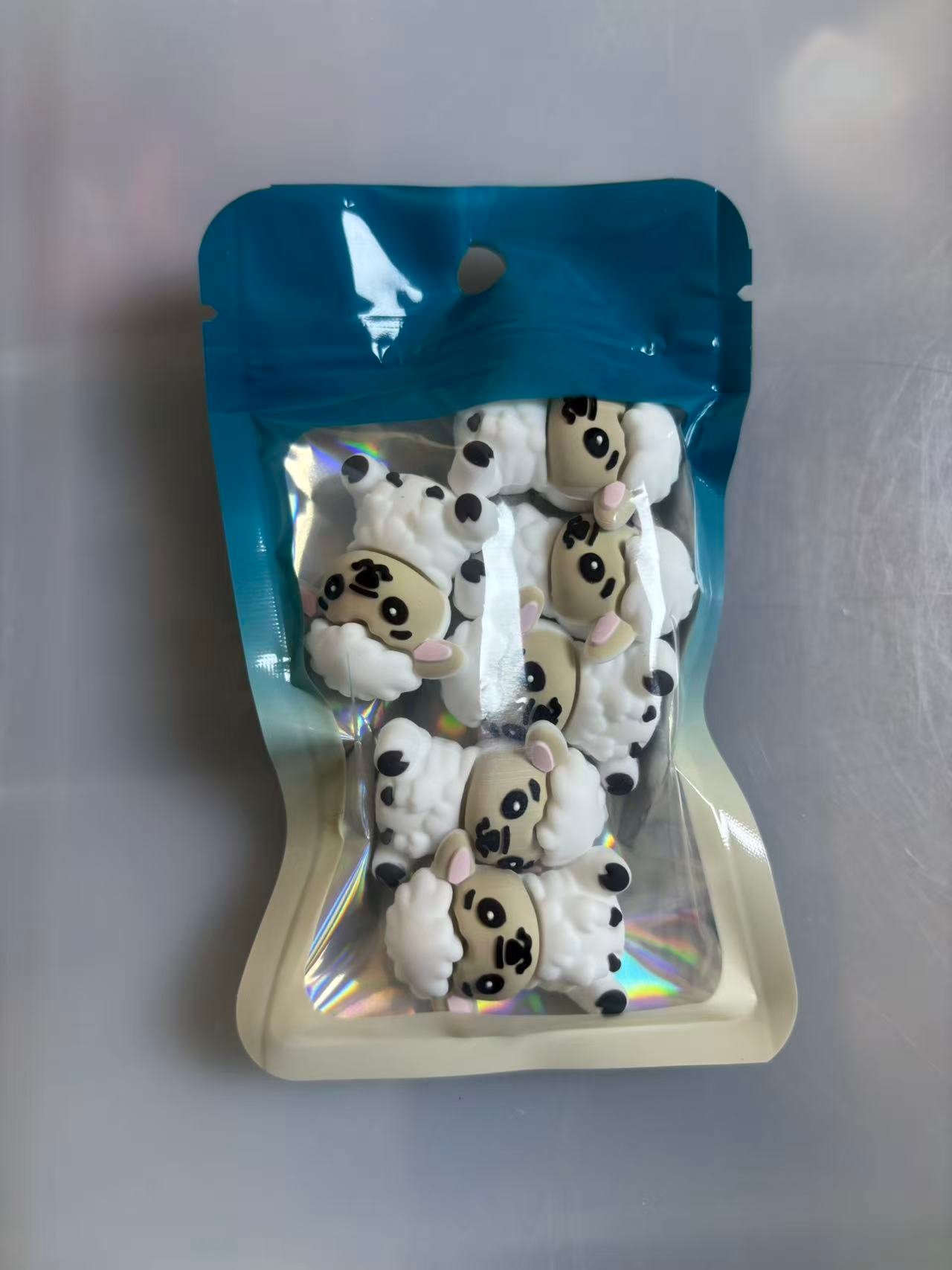 微信图片_20251229132352_27_4 - 副本 One pack contains 6 pieces of 3D focus lenses. #0008 - Image 1