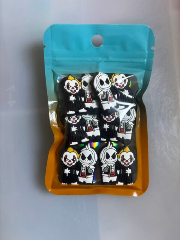 One pack contains 6 pieces of 2D focus lenses. #0031