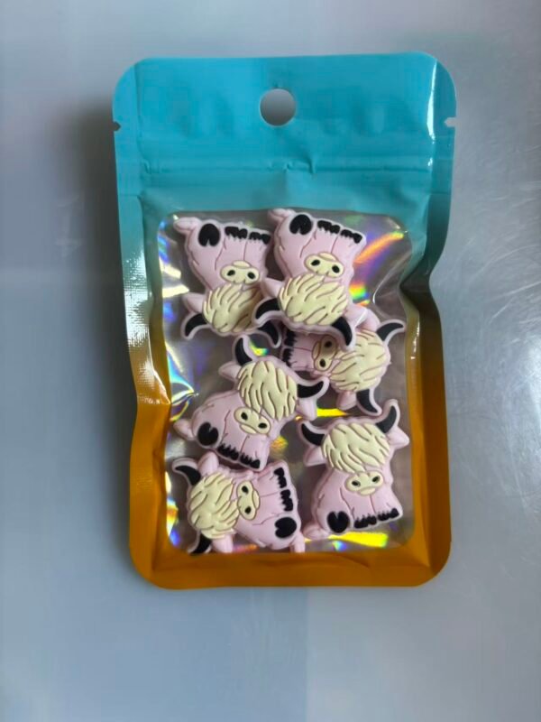 One pack contains 6 pieces of 2D focus lenses. #0032