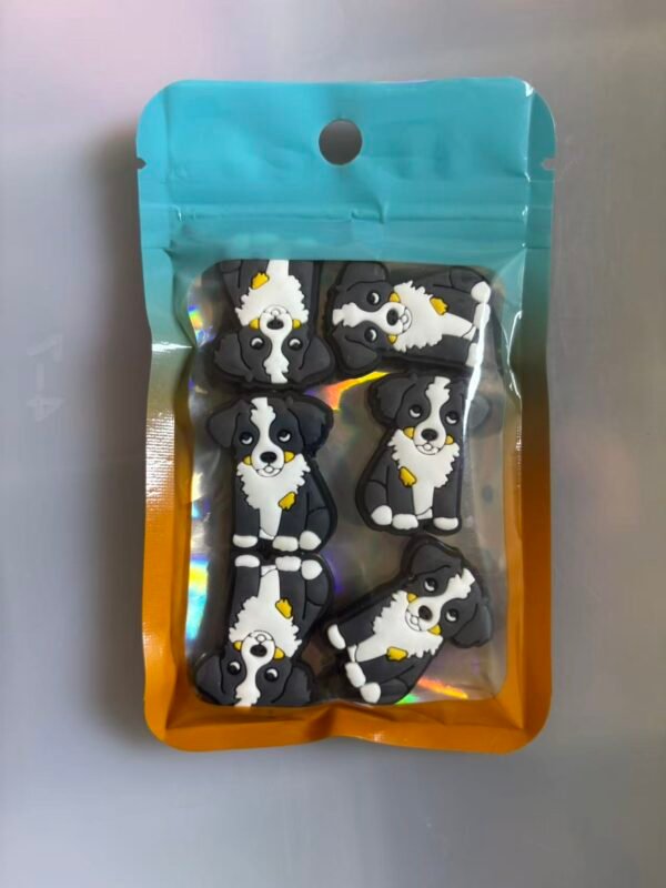 One pack contains 6 pieces of 2D focus lenses. #0039