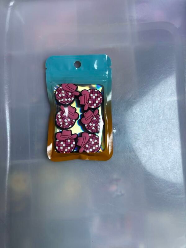 One pack contains 6 pieces of 2D focus lenses. #0081