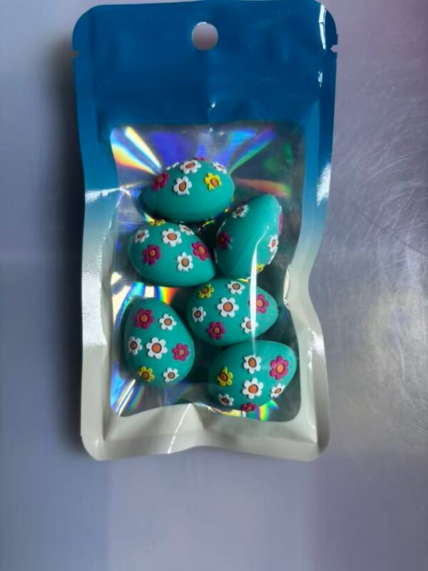 One pack contains 6 pieces of 3D focus lenses. #0020