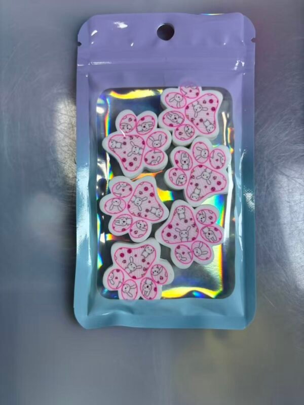 One pack contains 6 pieces of 2D focus lenses. #0112