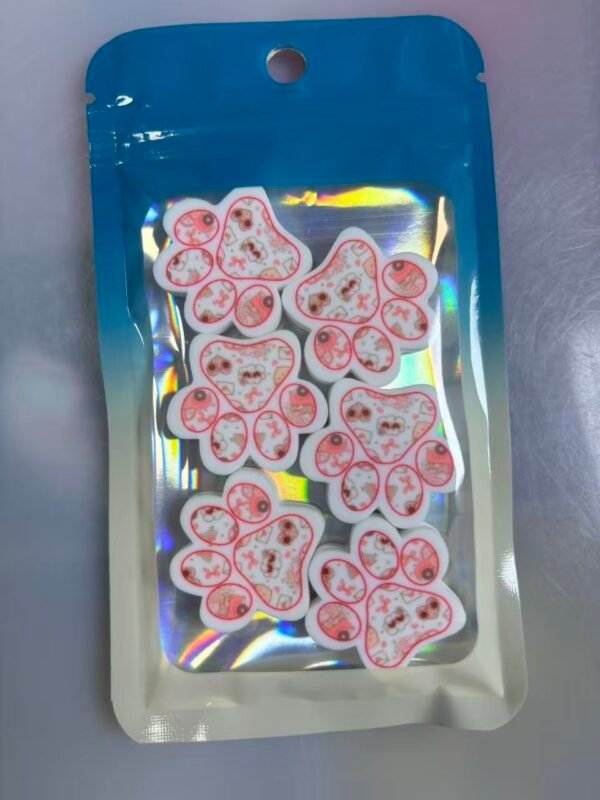 One pack contains 6 pieces of 2D focus lenses. #0120