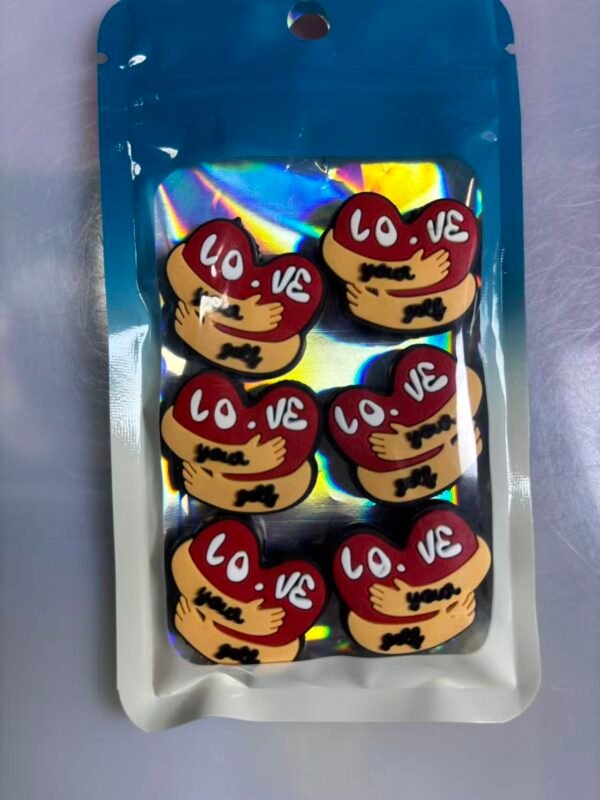 One pack contains 6 pieces of 2D focus lenses. #0127