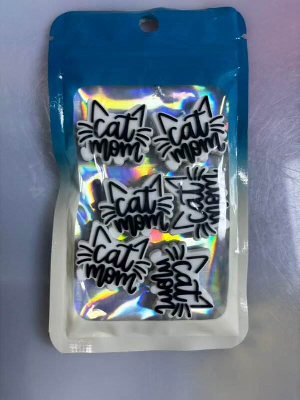 One pack contains 6 pieces of 2D focus lenses. #0139